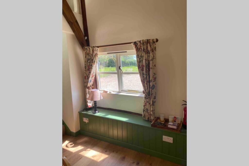 Gorgeous Comfortable Barn With Huge Private Orchard In Quiet Suffolk Location Depden Exteriér fotografie